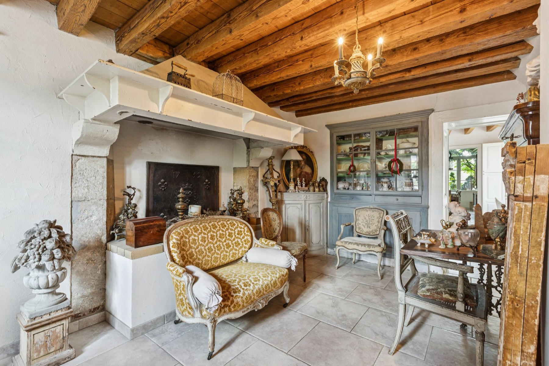  RENOVATED CHARACTERFUL VILLAGE HOUSE - 物件實景