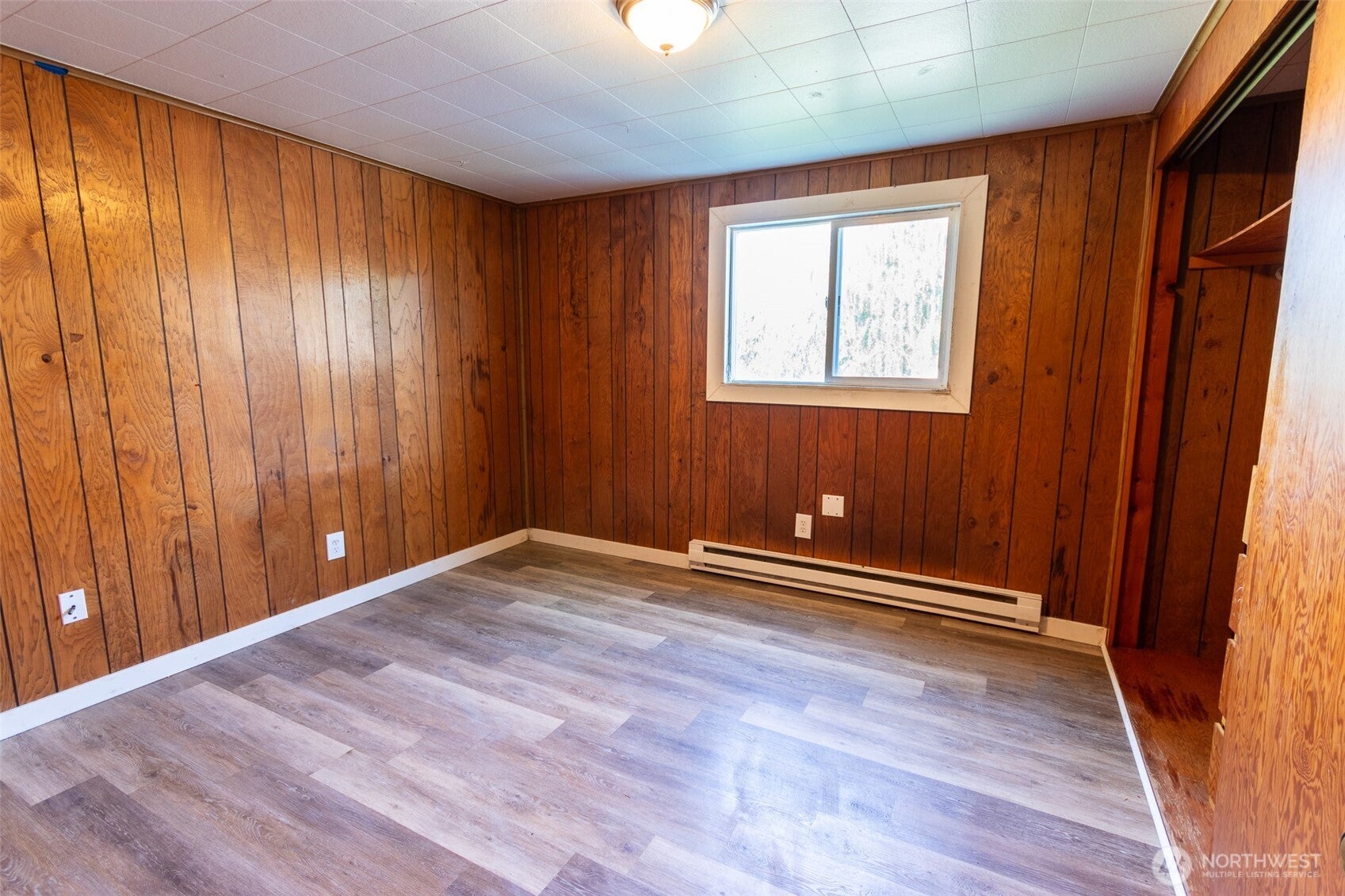 Tonasket, Washington, 98855, United States, ,Residential,For Sale,2001700