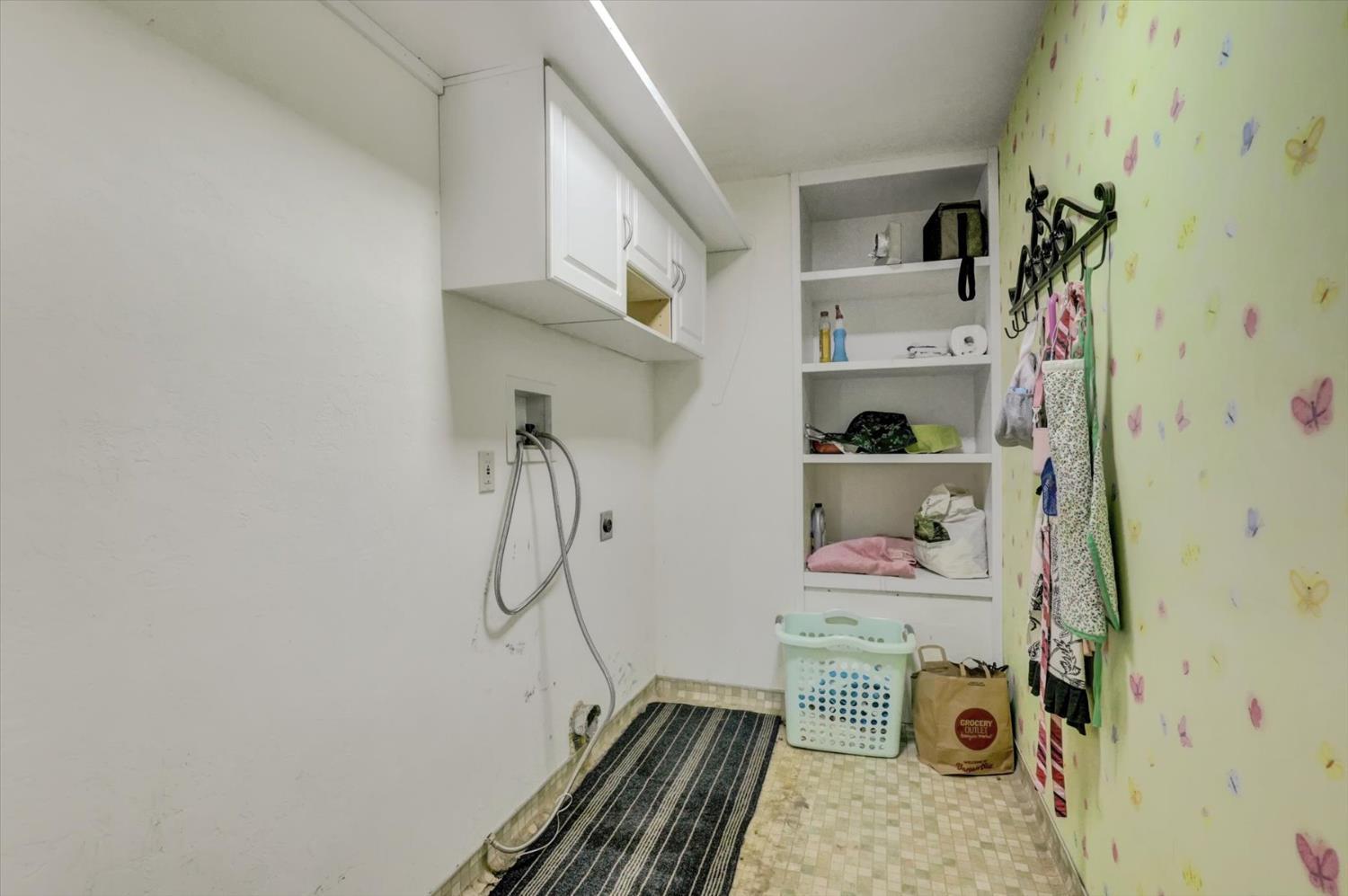 Grass Valley, California, 95949, United States, 2 Bedrooms Bedrooms, ,1 BathroomBathrooms,Residential,For Sale,1993836