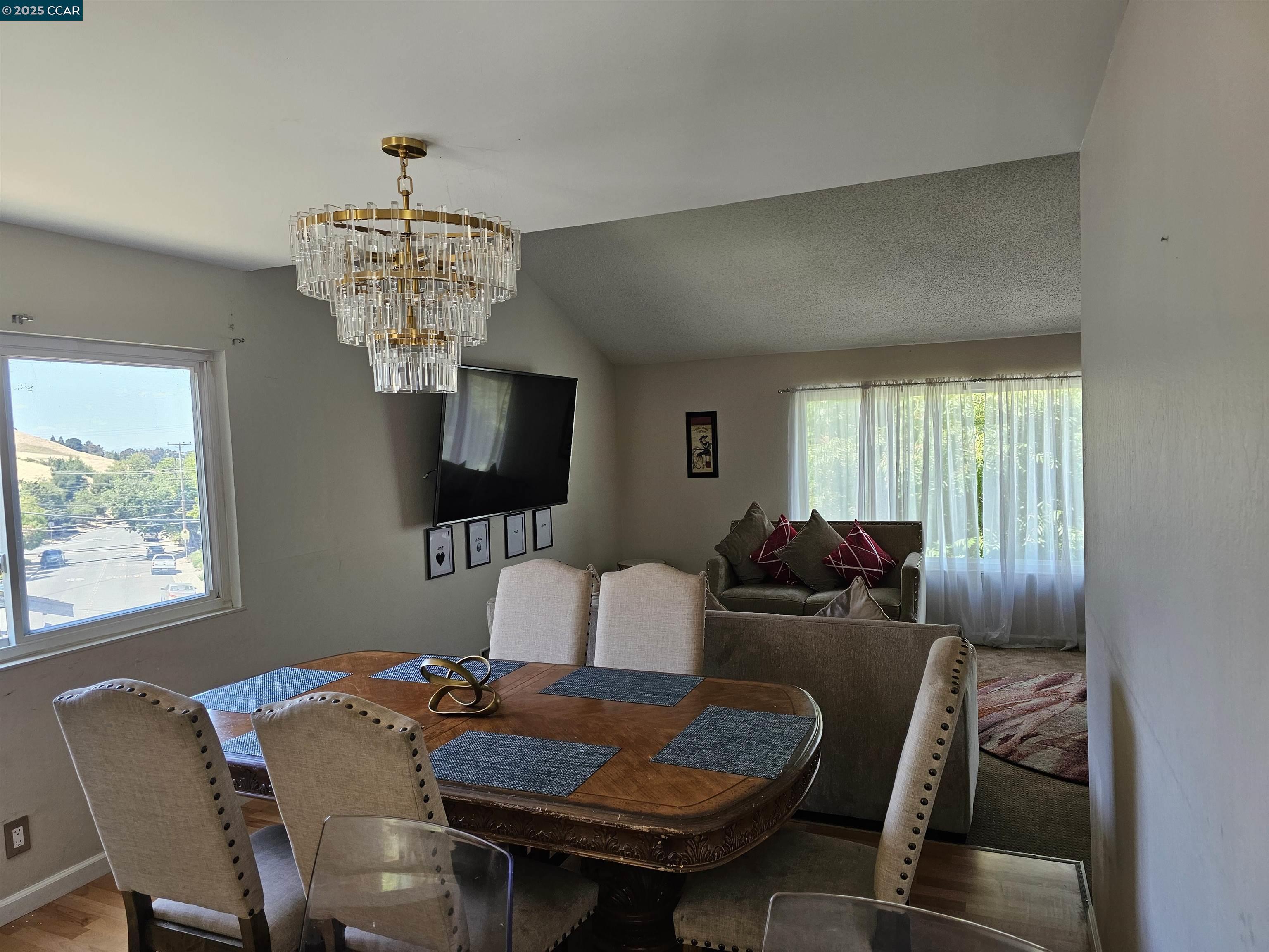 Pinole, California, 94564, United States, 3 Bedrooms Bedrooms, ,2 BathroomsBathrooms,Residential,For Sale,1877379