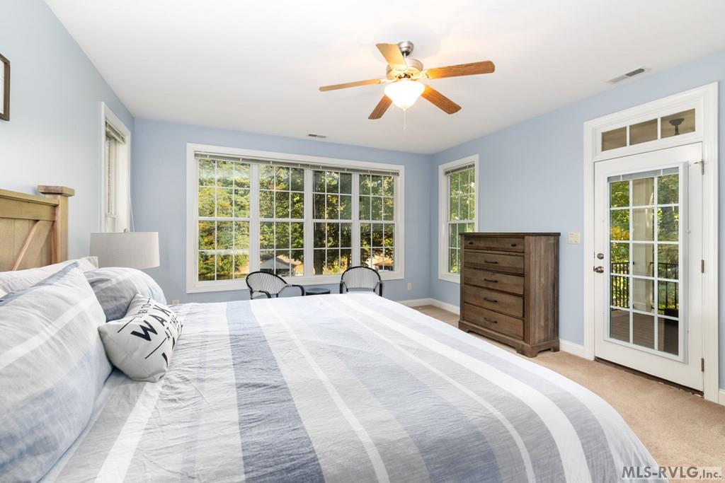 Boydton, Virginia, 23917, United States, 5 Bedrooms Bedrooms, ,4 BathroomsBathrooms,Residential,For Sale,1991597