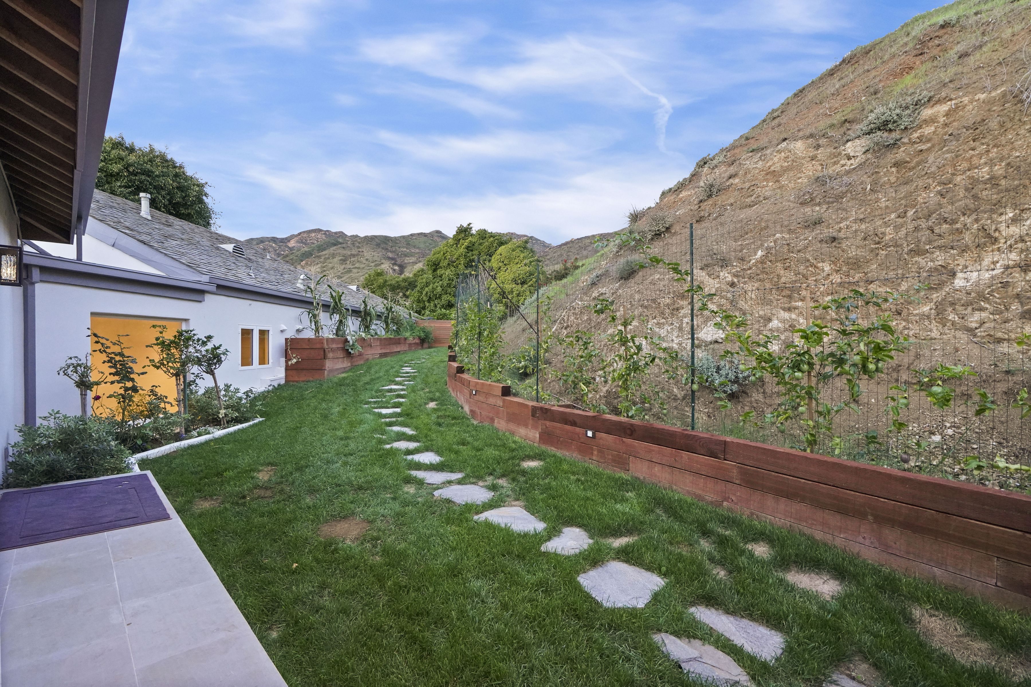  3140 Sweetwater Mesa - 物件實景