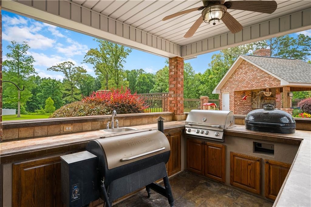 Jena, Louisiana, 71342, United States, 3 Bedrooms Bedrooms, ,3 BathroomsBathrooms,Residential,For Sale,2049158