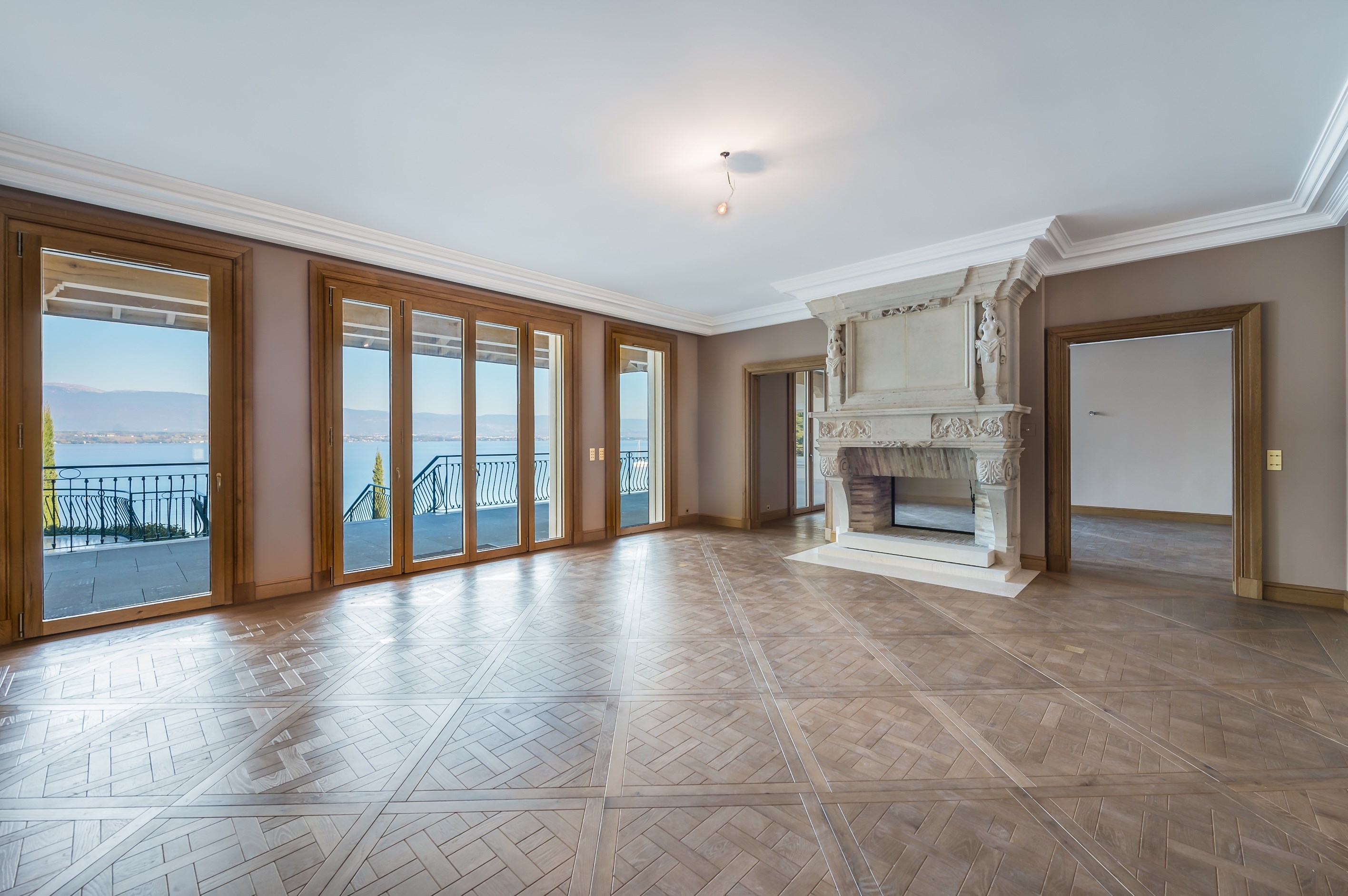  BEAUTIFUL WATERFRONT PROPERTY - 物件實景