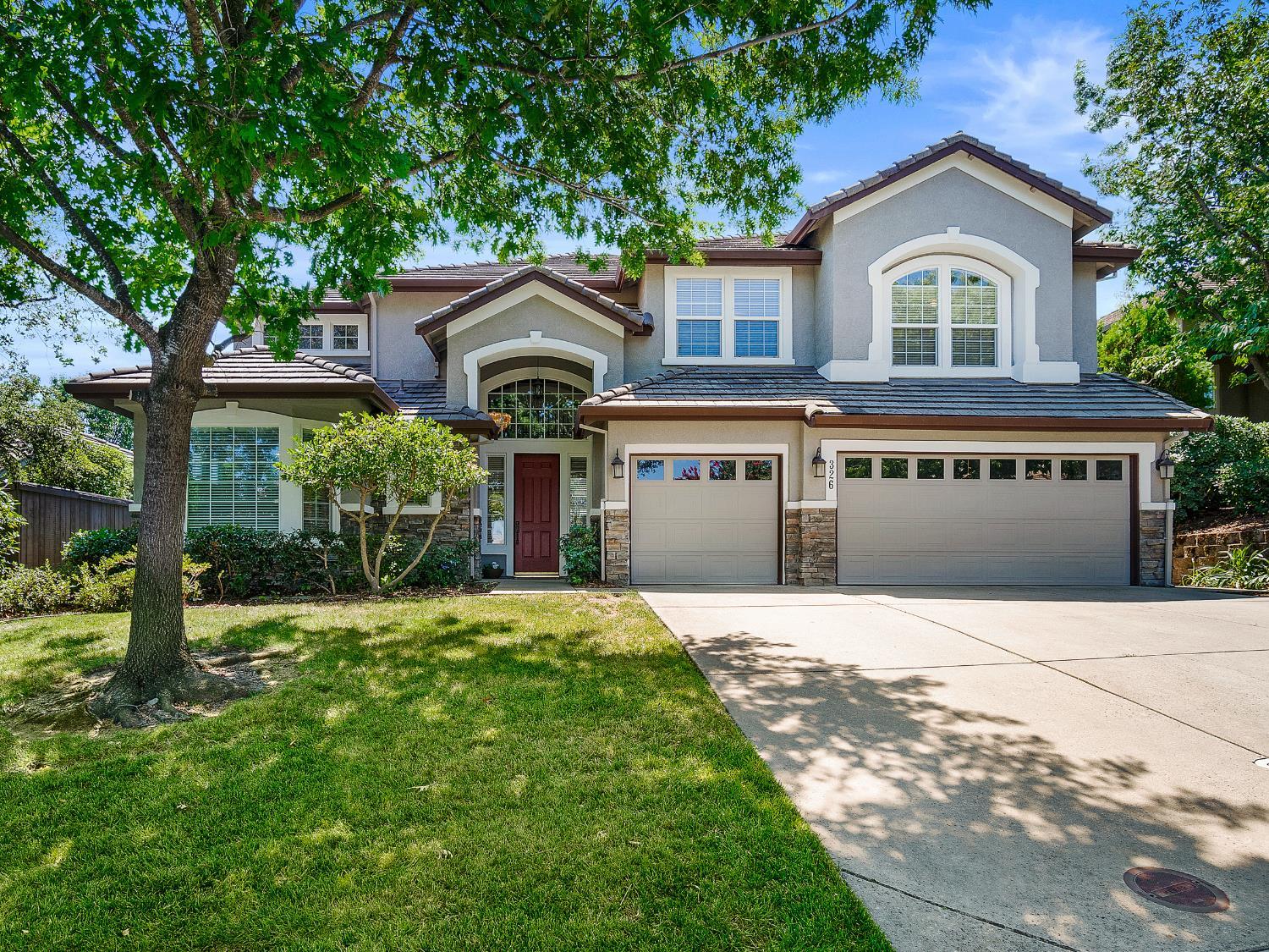 El Dorado Hills, California, 95762, United States, 5 Bedrooms Bedrooms, ,5 BathroomsBathrooms,Residential,For Sale,1914654