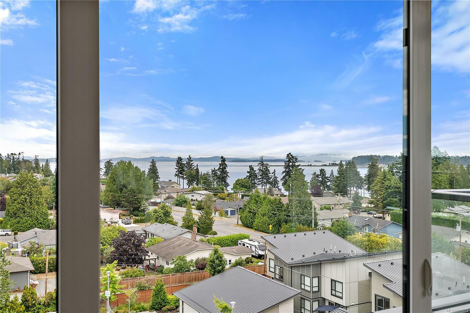 CENTRAL SAANICH, British Columbia, V8M 0B9, CA, 2 Bedrooms Bedrooms, ,Residential,For Sale,1876332