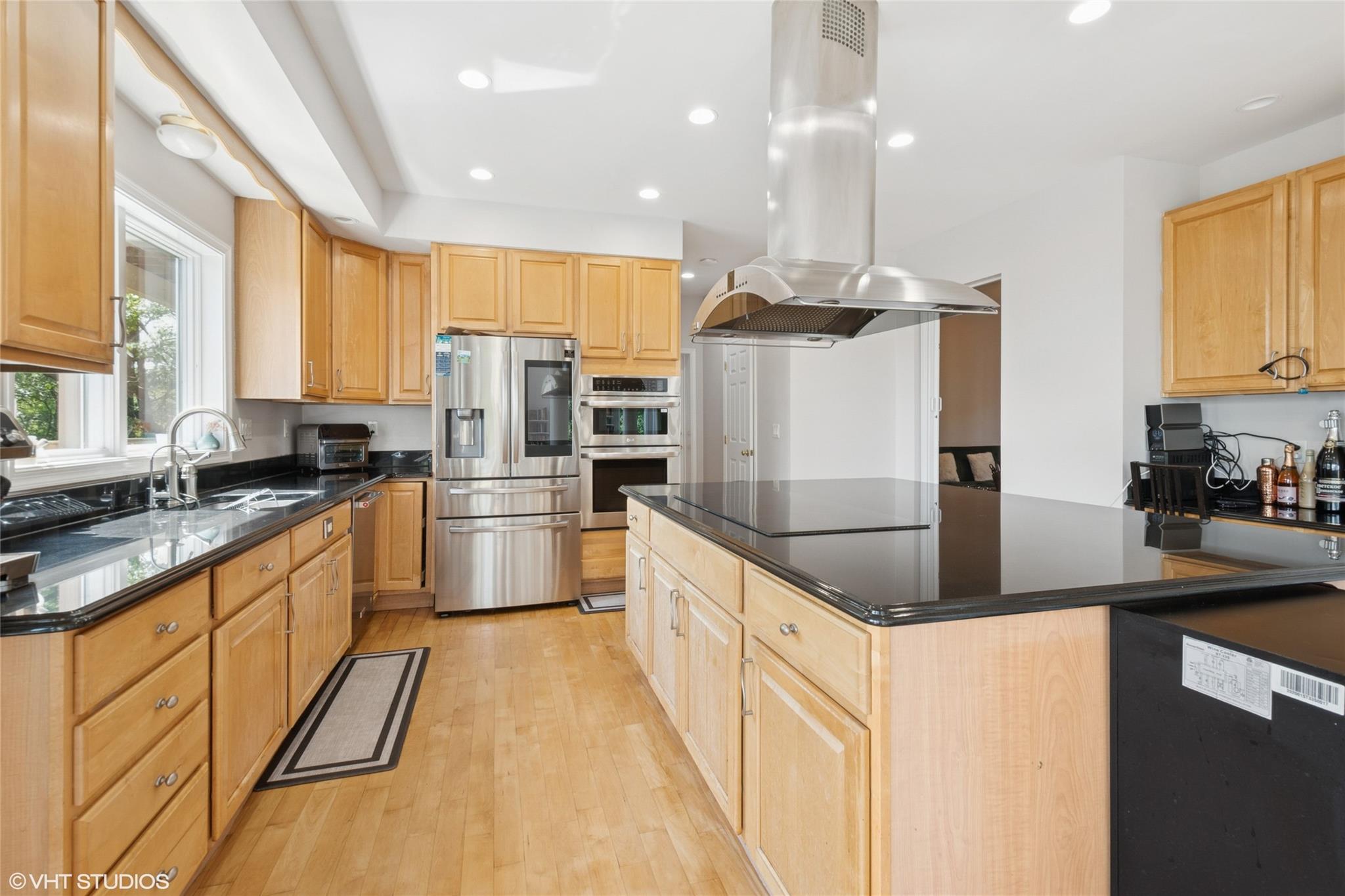 Tomkins Cove, New York, 10986, United States, 7 Bedrooms Bedrooms, ,6 BathroomsBathrooms,Residential,For Sale,1984375