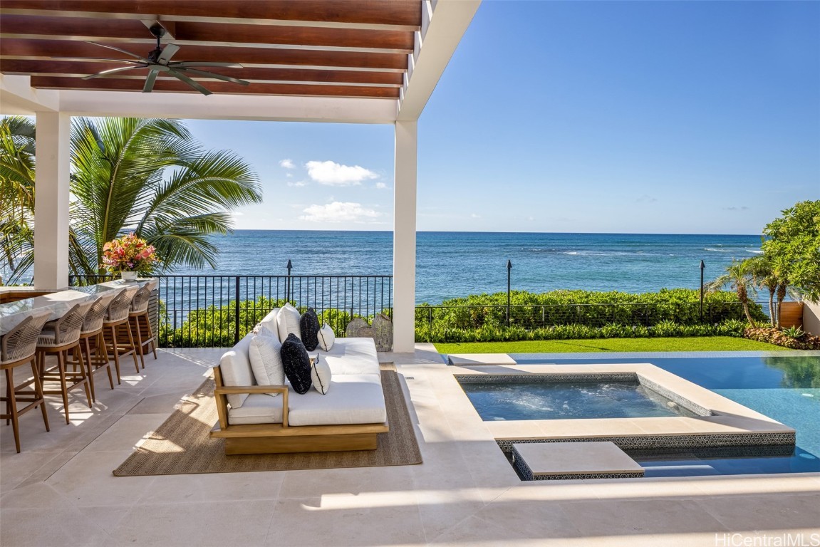 Honolulu, Hawaii, 96816, United States, 5 Bedrooms Bedrooms, ,8 BathroomsBathrooms,Residential,For Sale,1705009