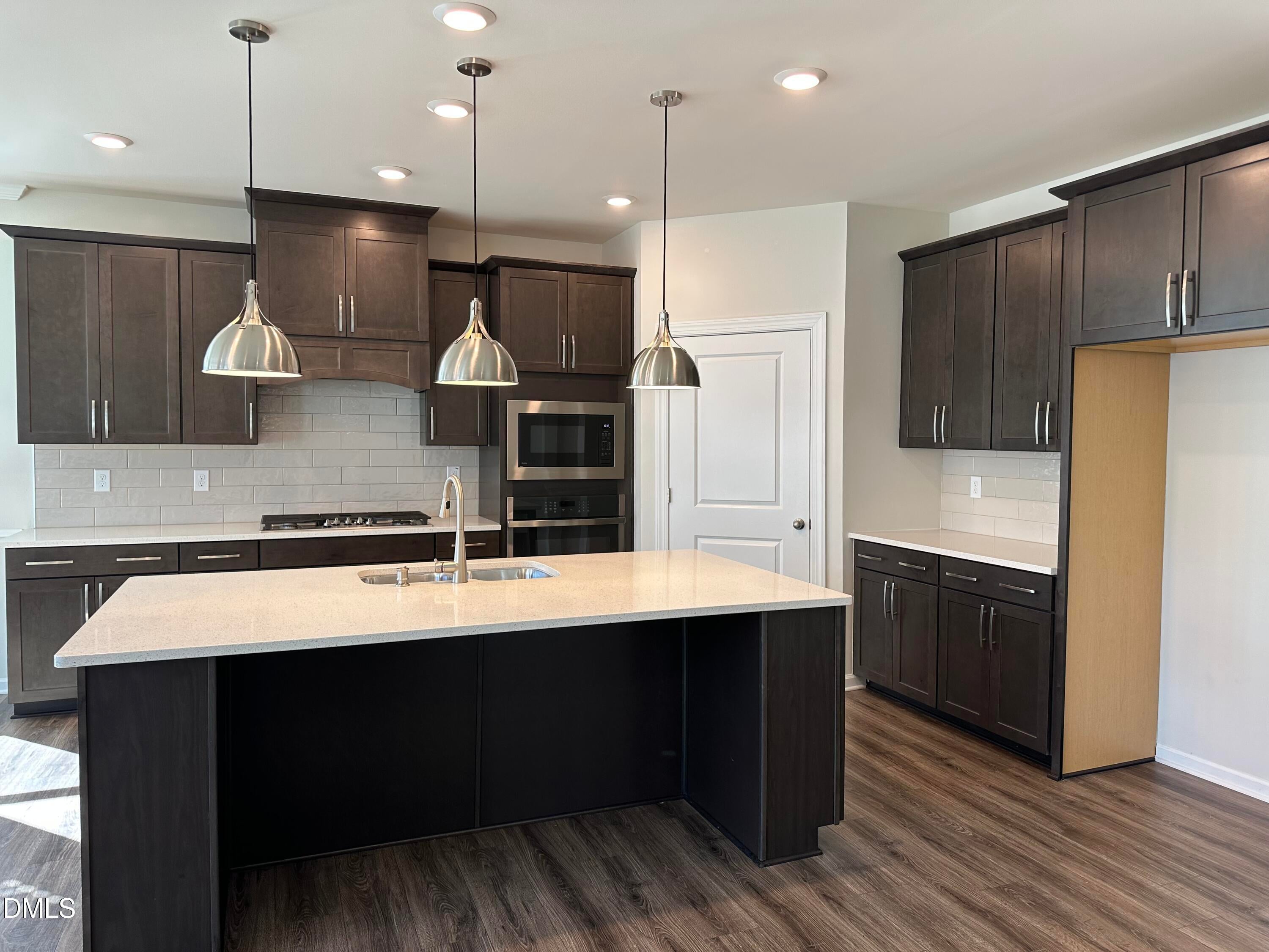 Holly Springs, North Carolina, 27540, United States, 4 Bedrooms Bedrooms, ,4 BathroomsBathrooms,Residential,For Sale,1970493