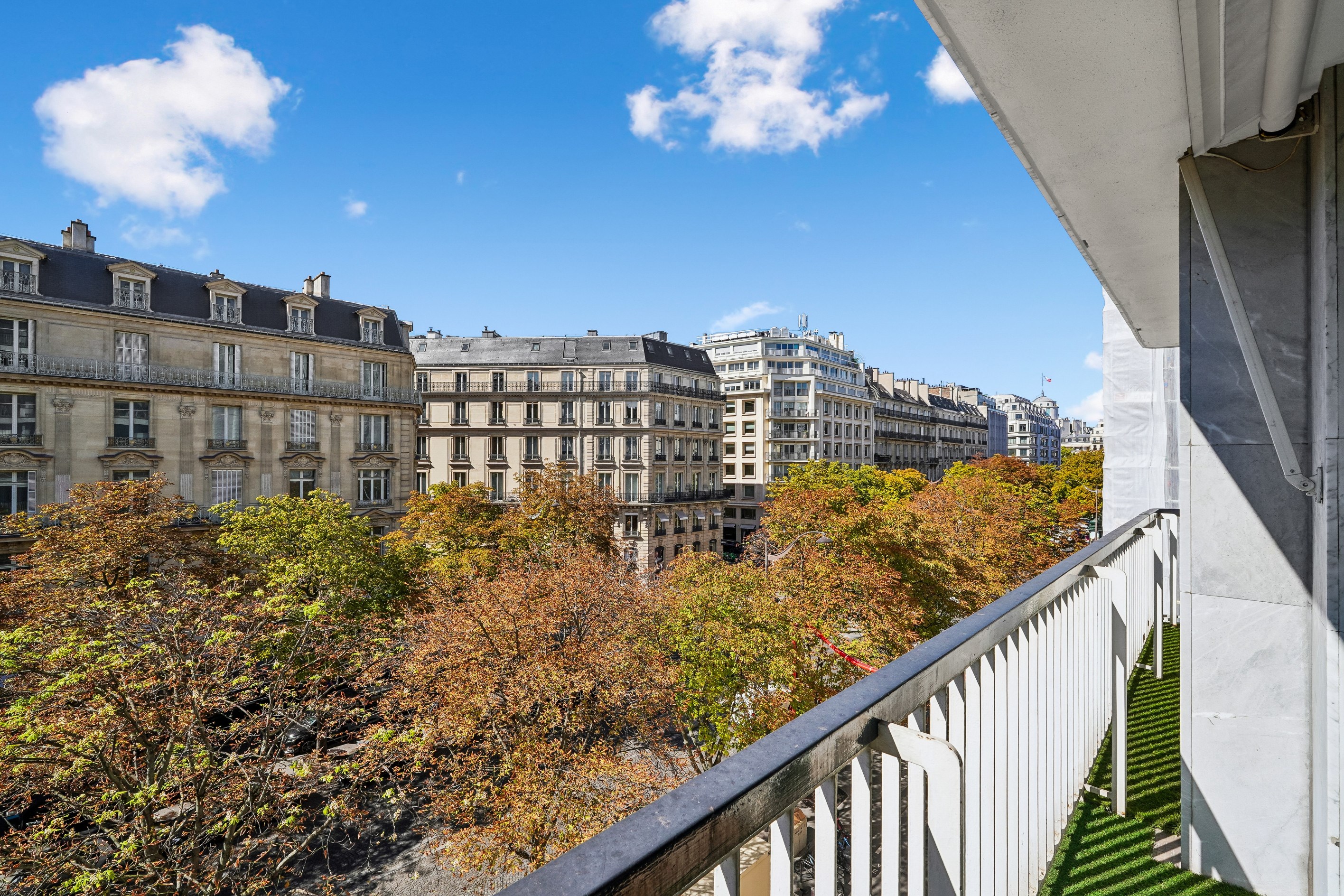  Avenue George V: 2 bedroom apartment to renovate - 物件實景