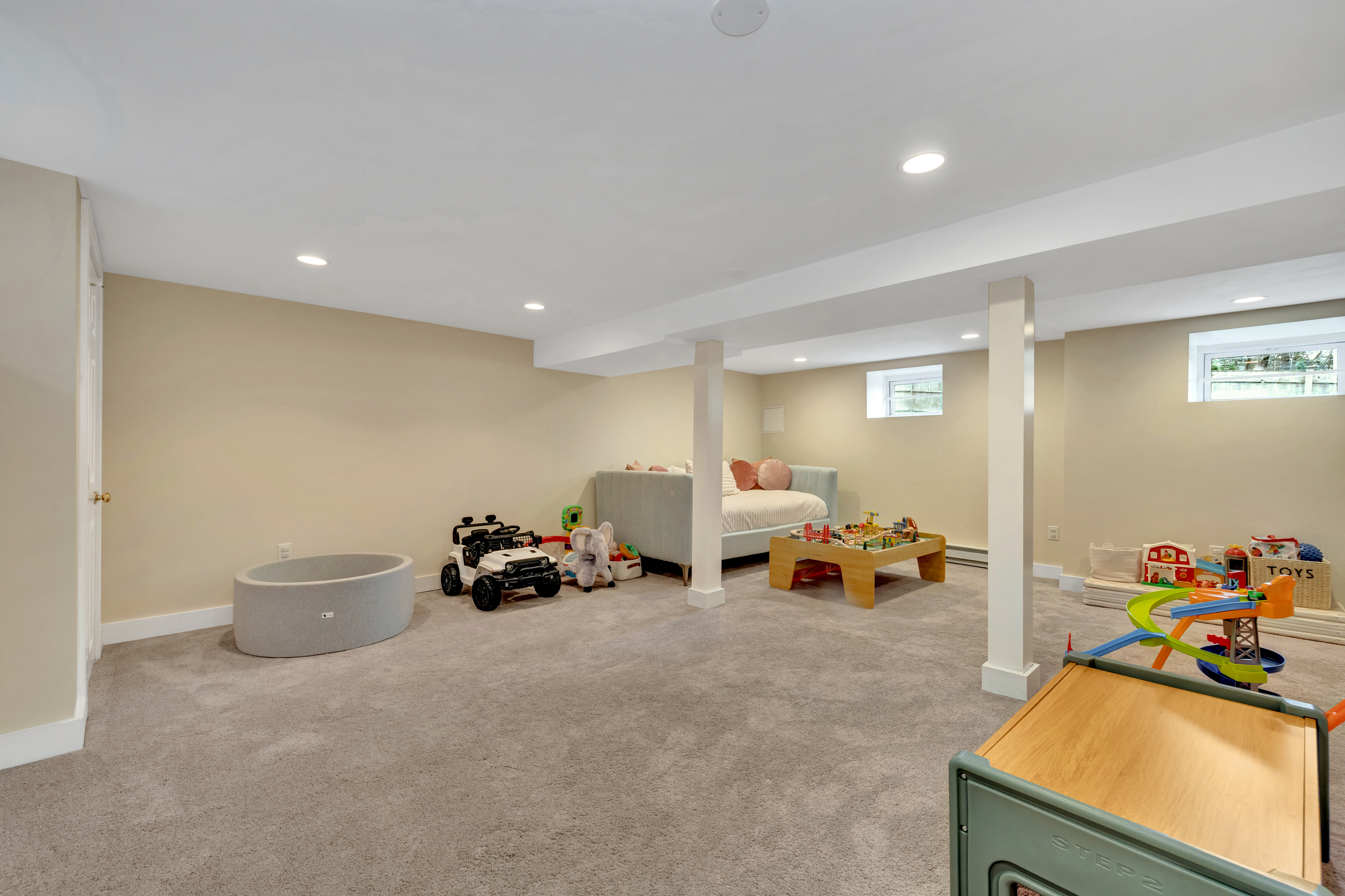  1 Orient Street, Winchester, MA, 01890 - 物件實景