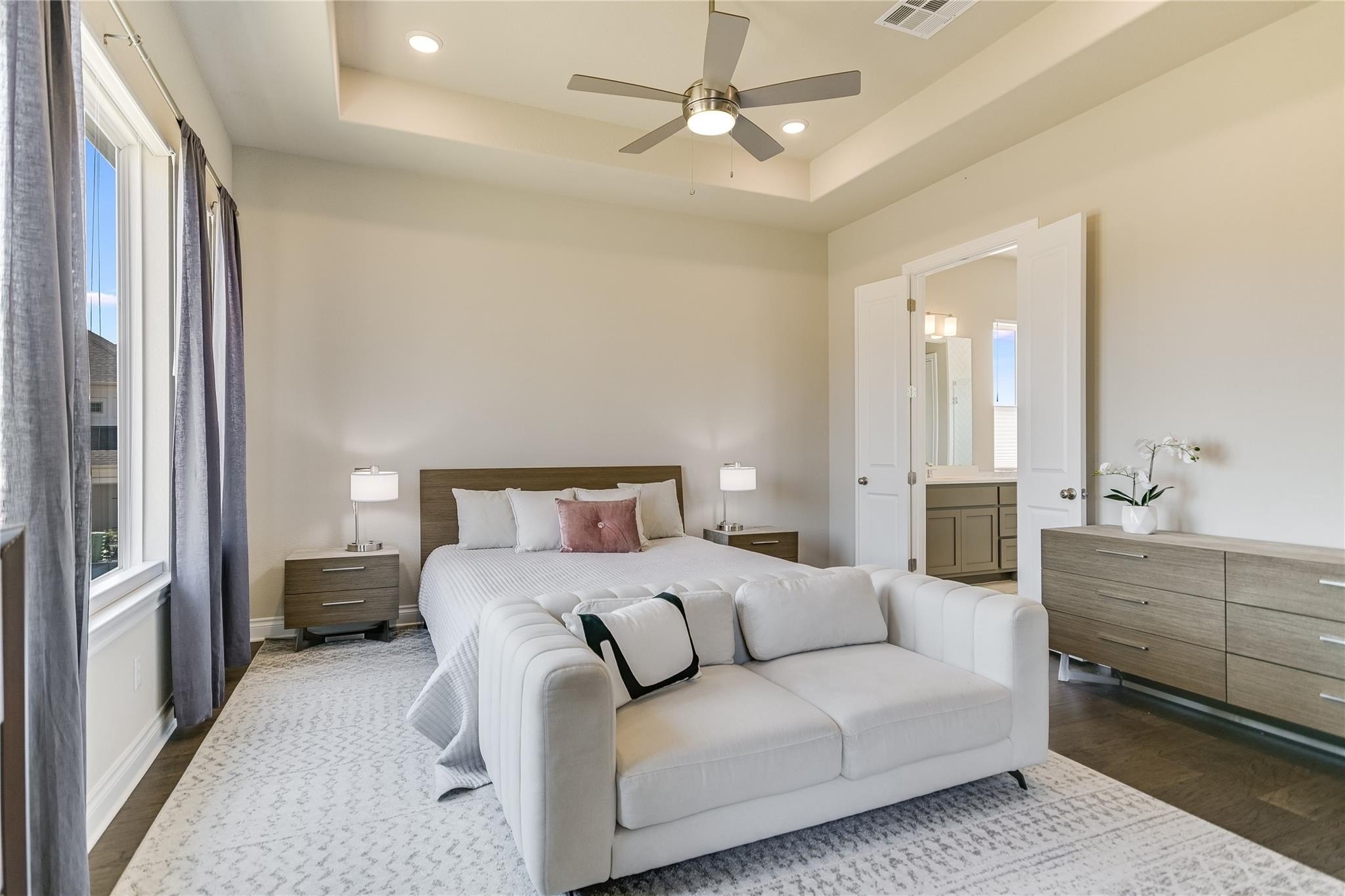 Georgetown, Texas, 78628, United States, 4 Bedrooms Bedrooms, ,3 BathroomsBathrooms,Residential,For Sale,1984409