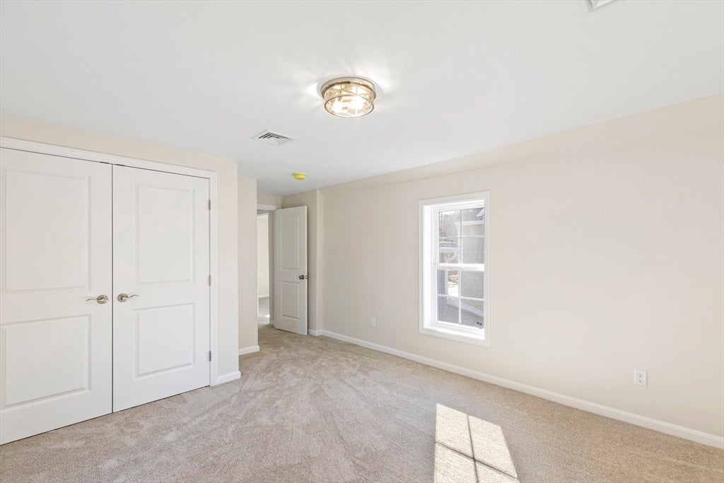 Plymouth, Massachusetts, 02360, United States, 3 Bedrooms Bedrooms, ,2 BathroomsBathrooms,Residential,For Sale,2049436