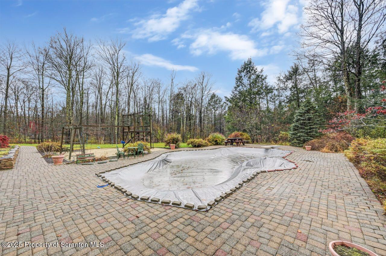 Gouldsboro, Pennsylvania, 18424, United States, 4 Bedrooms Bedrooms, ,3 BathroomsBathrooms,Residential,For Sale,1998512