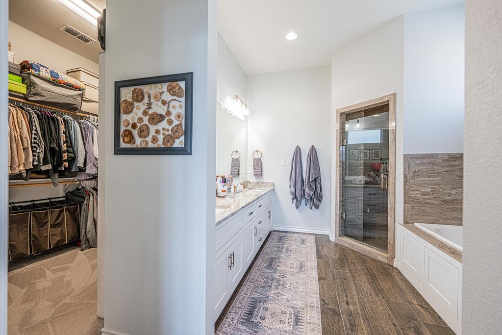 Midland, Texas, 79707, United States, 4 Bedrooms Bedrooms, ,3 BathroomsBathrooms,Residential,For Sale,1989099