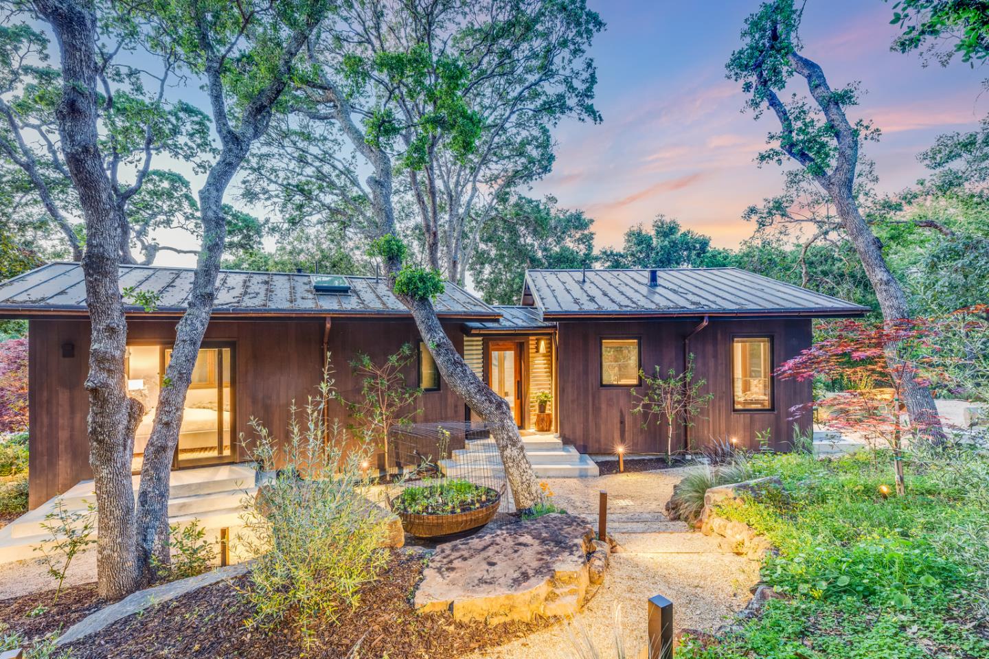 Portola Valley, California, 94028, United States, 6 Bedrooms Bedrooms, ,6 BathroomsBathrooms,Residential,For Sale,1917996