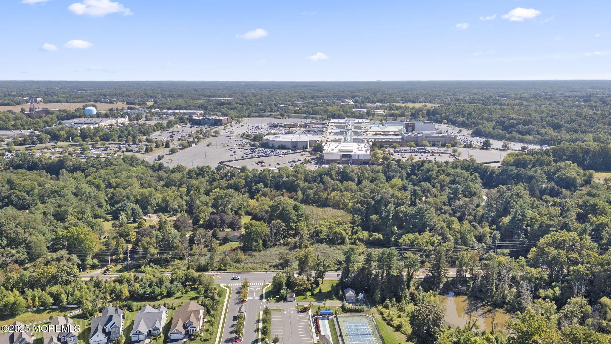 Freehold, New Jersey, 07728, United States, 4 Bedrooms Bedrooms, ,2 BathroomsBathrooms,Residential,For Sale,2005222