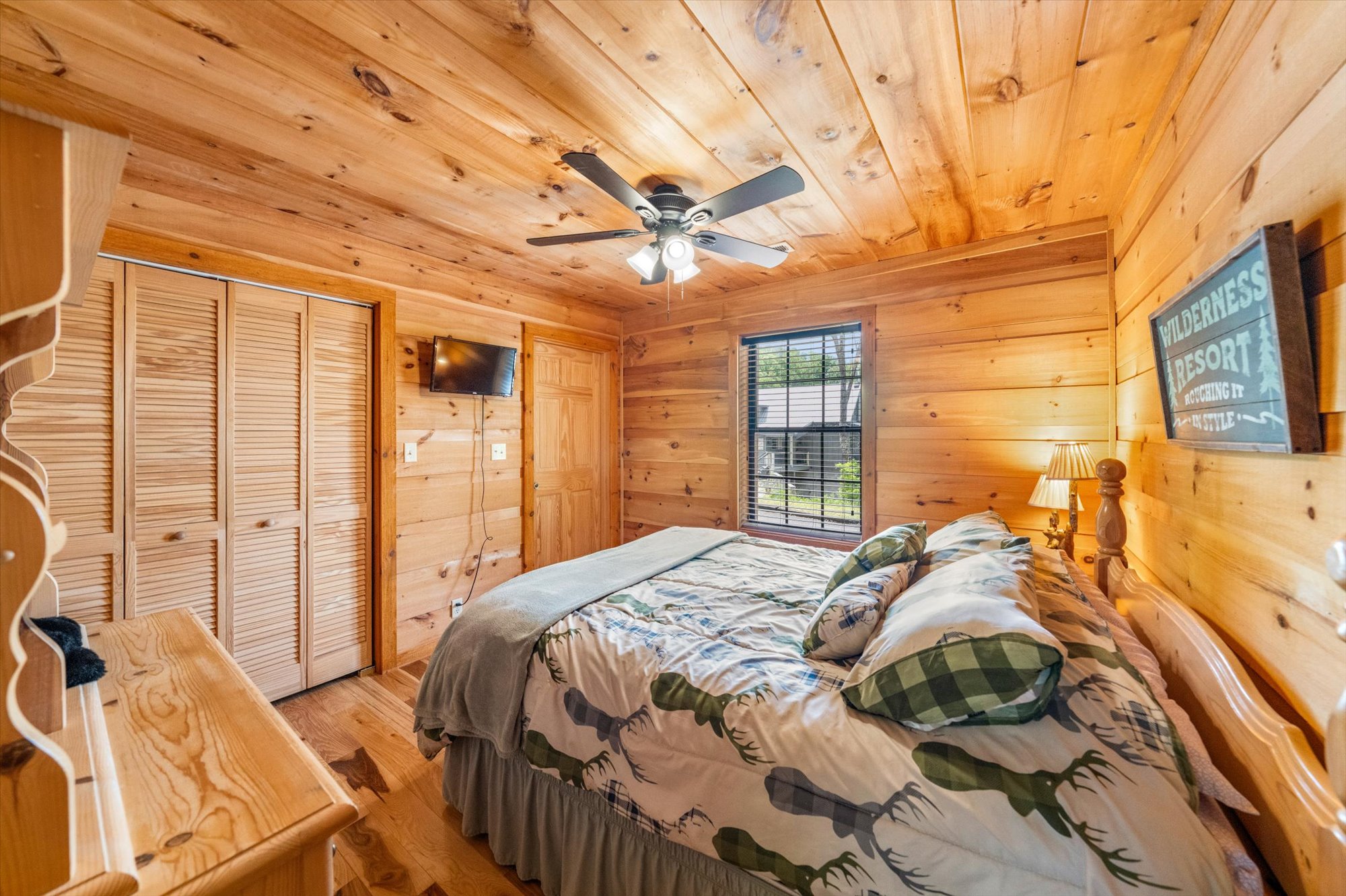 Sevierville, Tennessee, 37862, United States, 3 Bedrooms Bedrooms, ,3 BathroomsBathrooms,Residential,For Sale,1920301