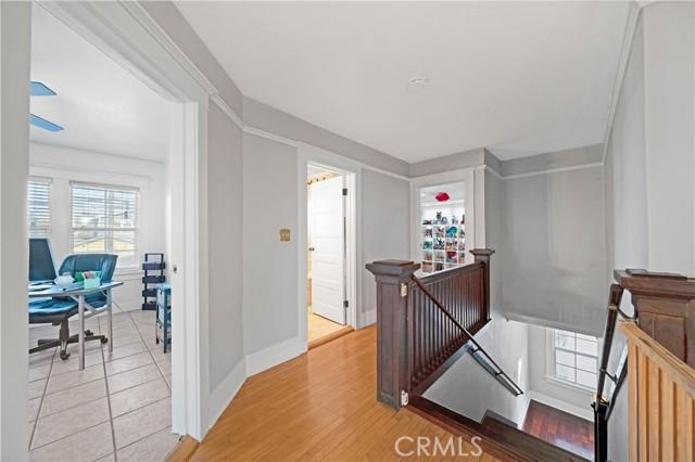 Los Angeles, California, 90016, United States, 4 Bedrooms Bedrooms, ,2 BathroomsBathrooms,Residential,For Sale,1850746