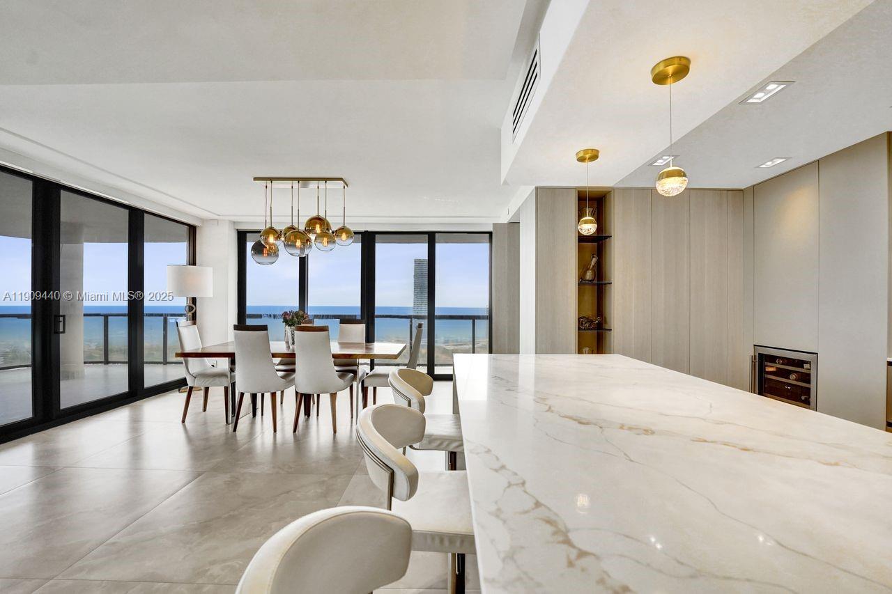 Aventura, Florida, 33180, United States, 4 Bedrooms Bedrooms, ,3 BathroomsBathrooms,Residential,For Sale,1989570