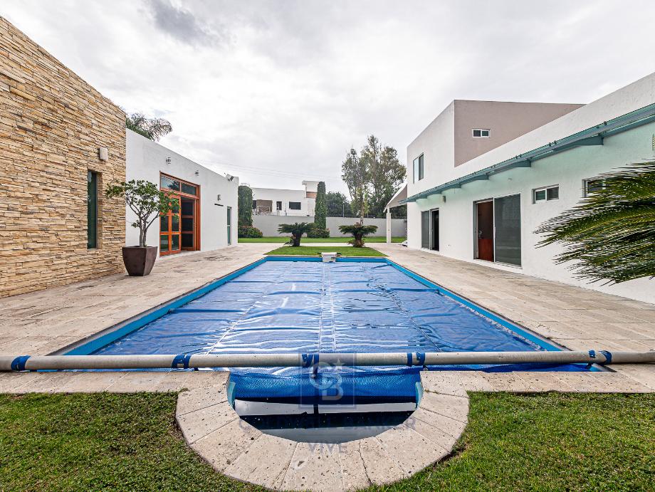 Nogales, Corregidora, Querétaro, 76904, Mexico, 5 Bedrooms Bedrooms, ,6 BathroomsBathrooms,Residential,For Sale,Nogales,1443415