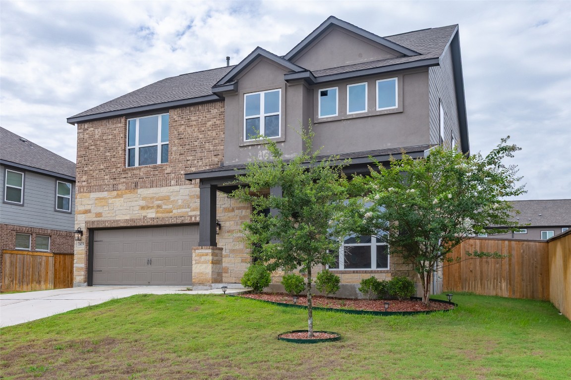 Bastrop, Texas, 78602, United States, 5 Bedrooms Bedrooms, ,4 BathroomsBathrooms,Residential,For Sale,1885305