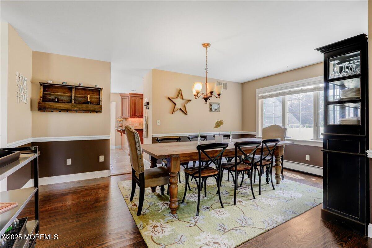 Freehold, New Jersey, 07728, United States, 5 Bedrooms Bedrooms, ,3 BathroomsBathrooms,Residential,For Sale,1914357