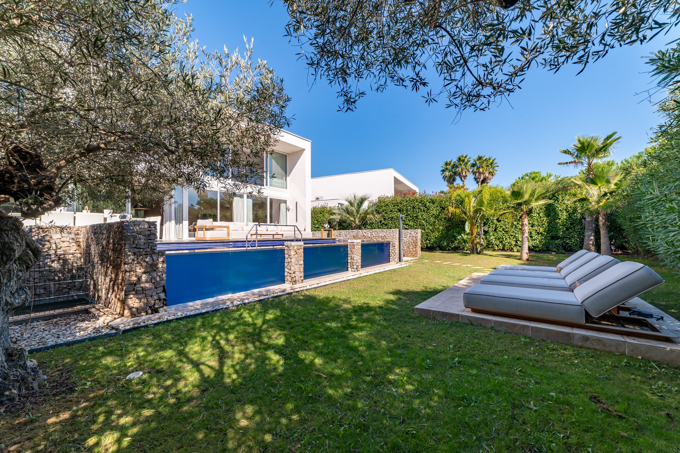  Elegance and transparency are the watchwords of this resolutely contemporary vi… - 物件實景