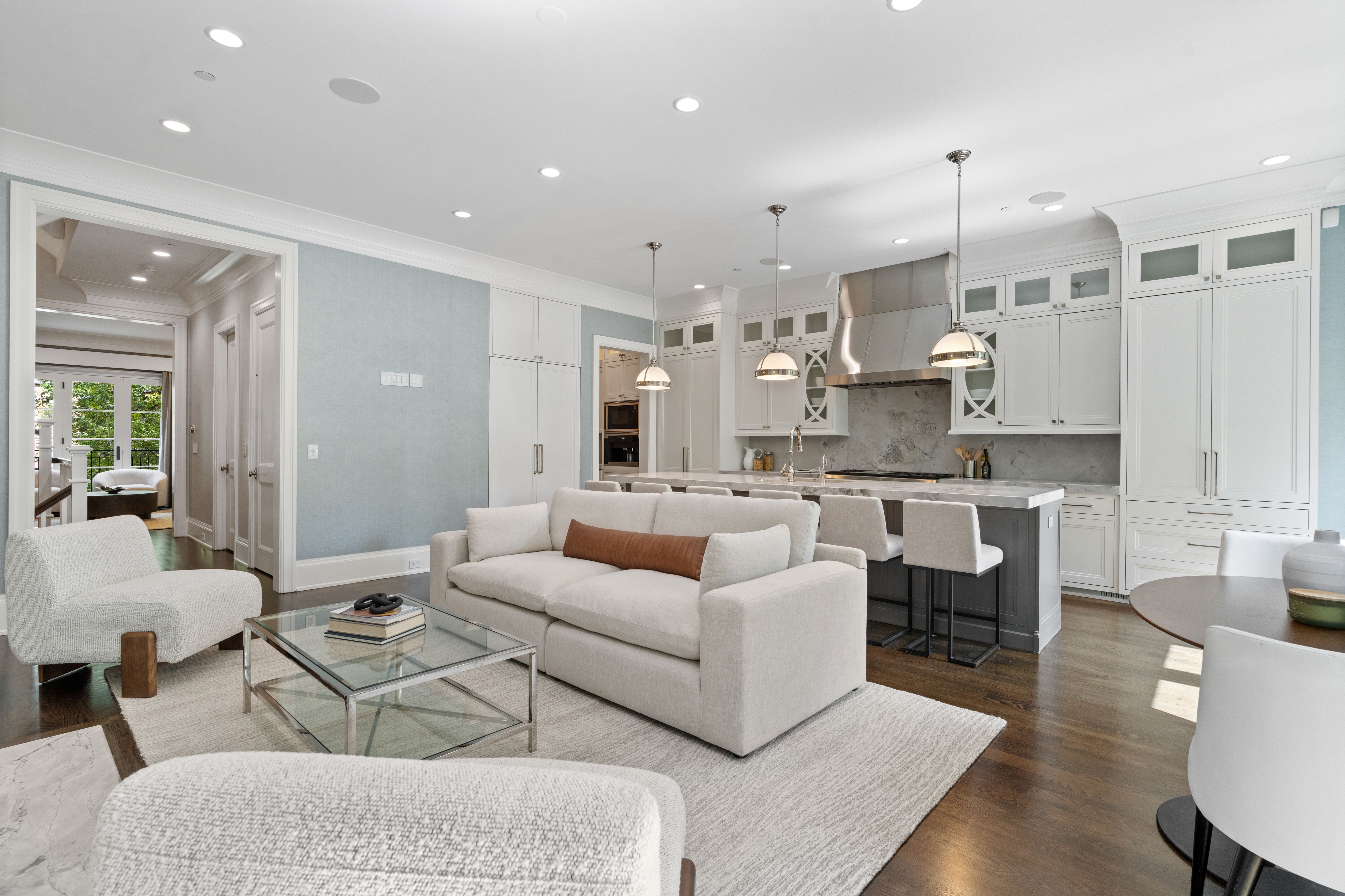  A Rare Opportunity to Own a 5,245-Square-Foot Single-Family Home - 物件實景