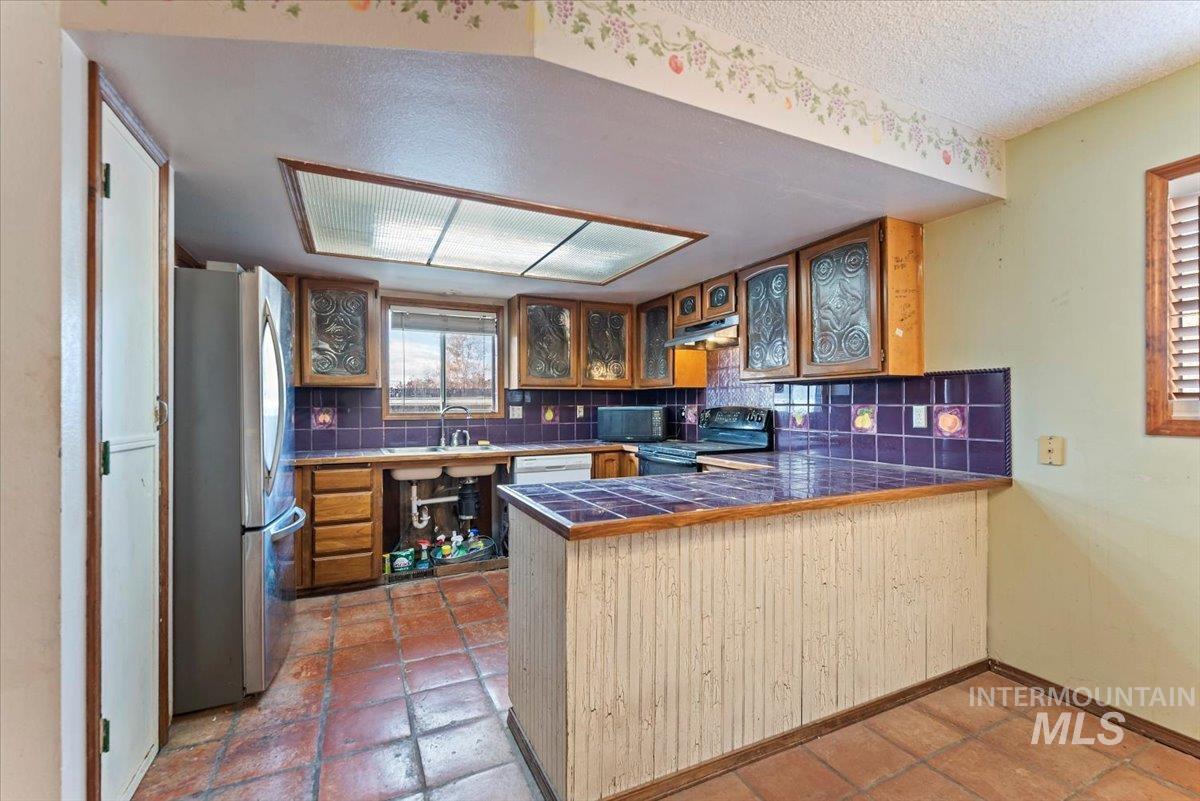 Boise, Idaho, 83714-8227, United States, 4 Bedrooms Bedrooms, ,Residential,For Sale,1989276