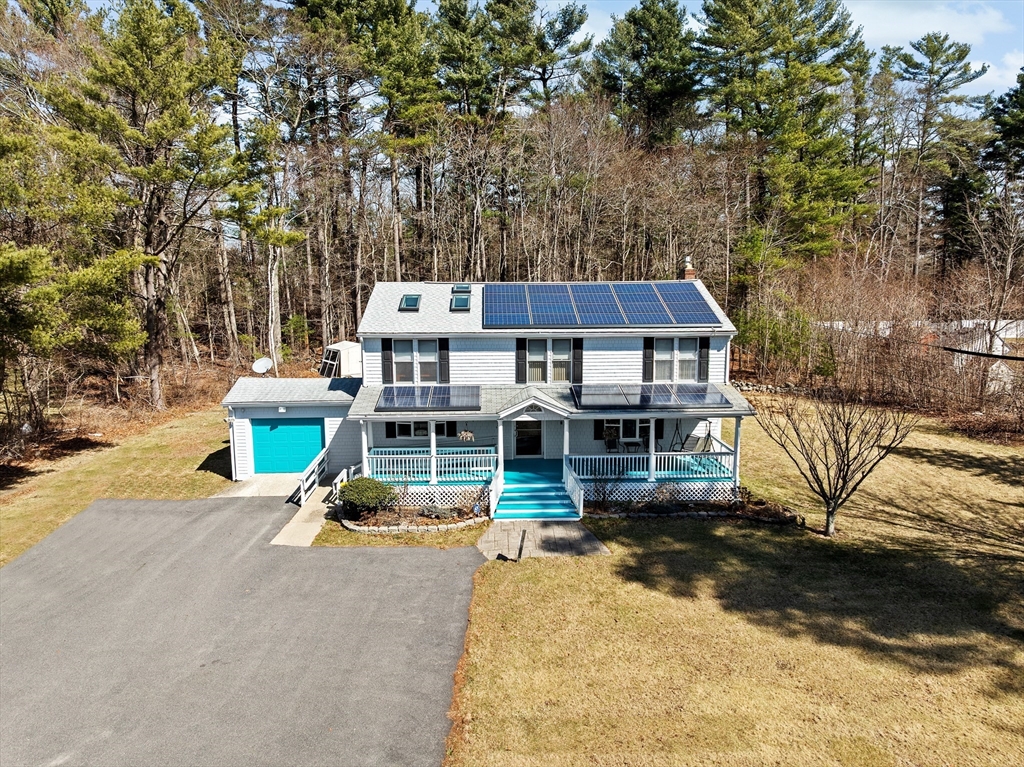 Easton, Massachusetts, 02375, United States, 3 Bedrooms Bedrooms, ,3 BathroomsBathrooms,Residential,For Sale,1975214