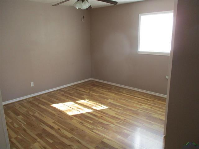 Henderson, Texas, 75654, United States, 3 Bedrooms Bedrooms, ,2 BathroomsBathrooms,Residential,For Sale,1940968
