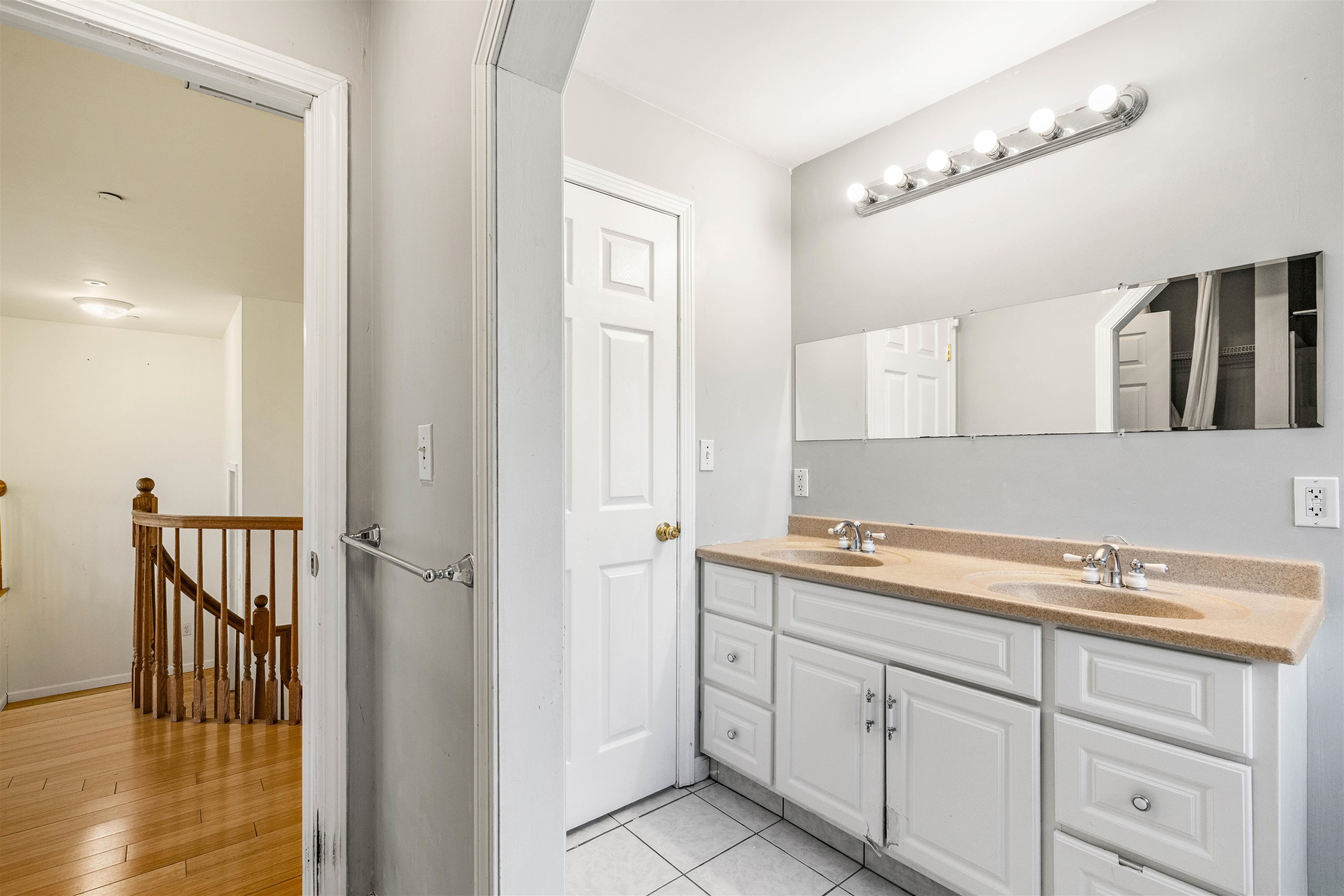 Dunbarton, New Hampshire, 03046, United States, 4 Bedrooms Bedrooms, ,3 BathroomsBathrooms,Residential,For Sale,1916855