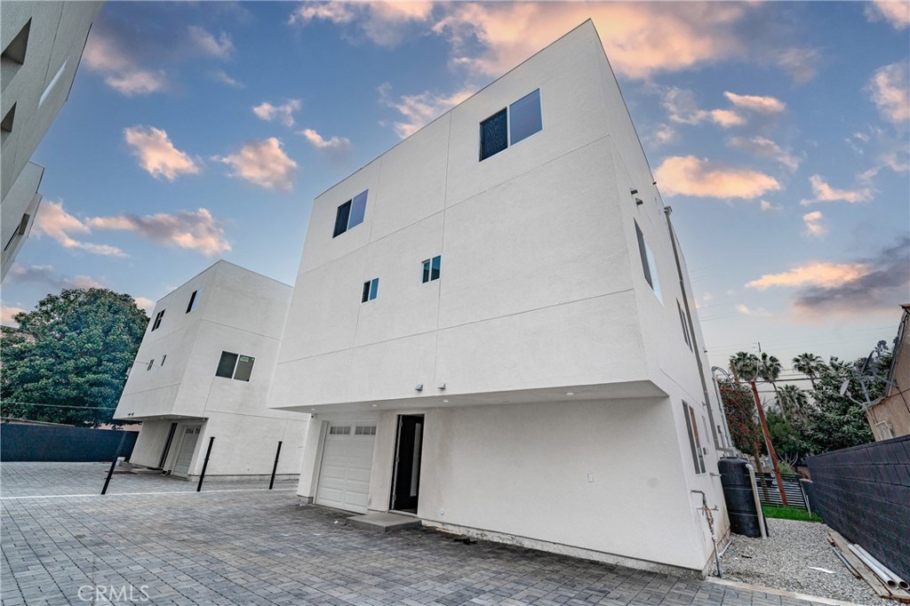 GARDENA, California, 90247, United States, ,Residential,For Sale,1810571