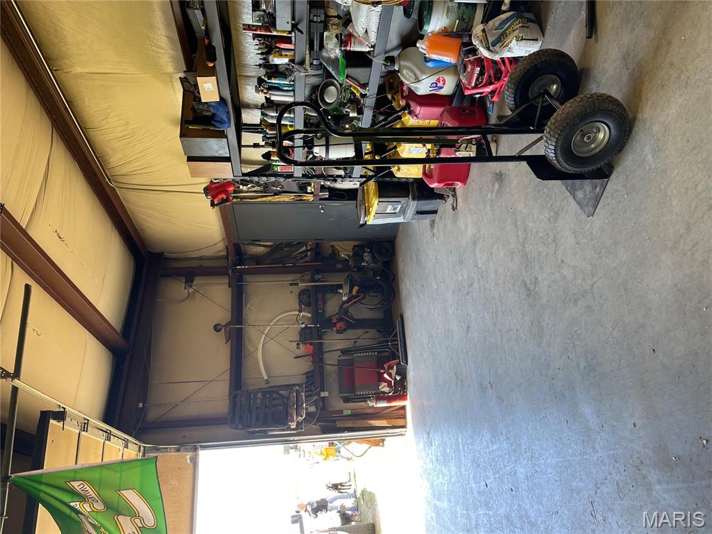 Lebanon, Missouri, 65536, United States, 3 Bedrooms Bedrooms, ,2 BathroomsBathrooms,Residential,For Sale,1982257