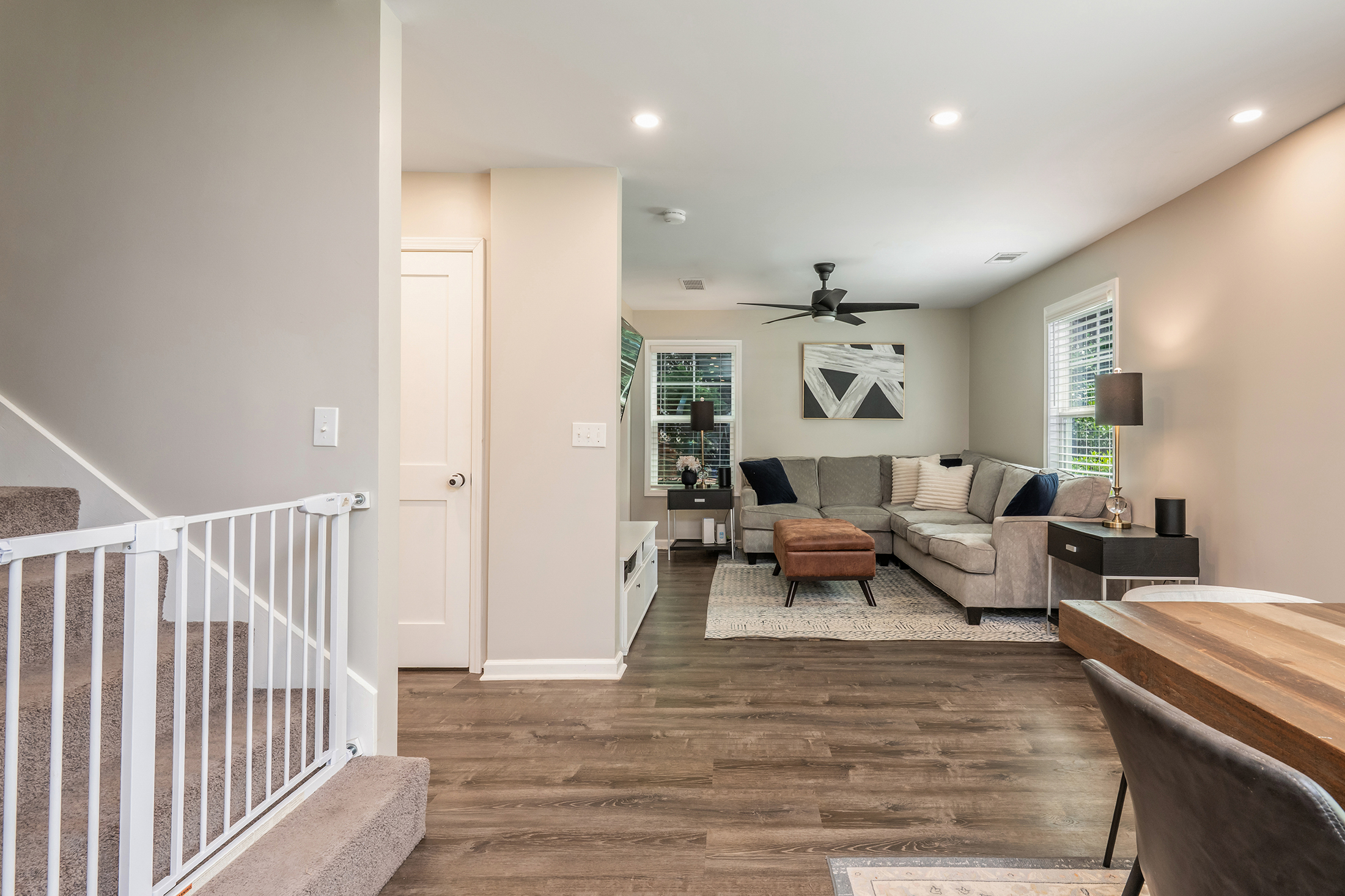 Beautifully Designed Cape Cod-Inspired Home - 物件實景