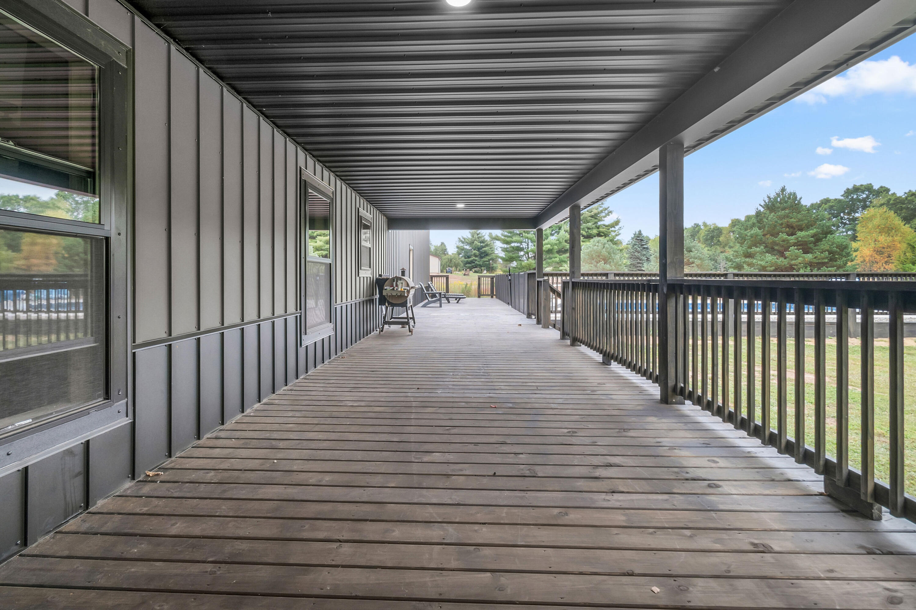 Quincy, Michigan, 49082, United States, 2 Bedrooms Bedrooms, ,3 BathroomsBathrooms,Residential,For Sale,1979767