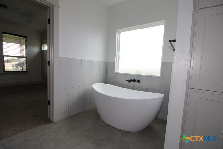 Salado, Texas, 76571, United States, 3 Bedrooms Bedrooms, ,3 BathroomsBathrooms,Residential,For Sale,1980220