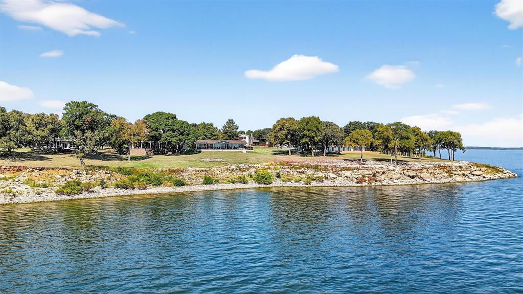 Pottsboro, Texas, 75076, United States, 4 Bedrooms Bedrooms, ,3 BathroomsBathrooms,Residential,For Sale,1974210