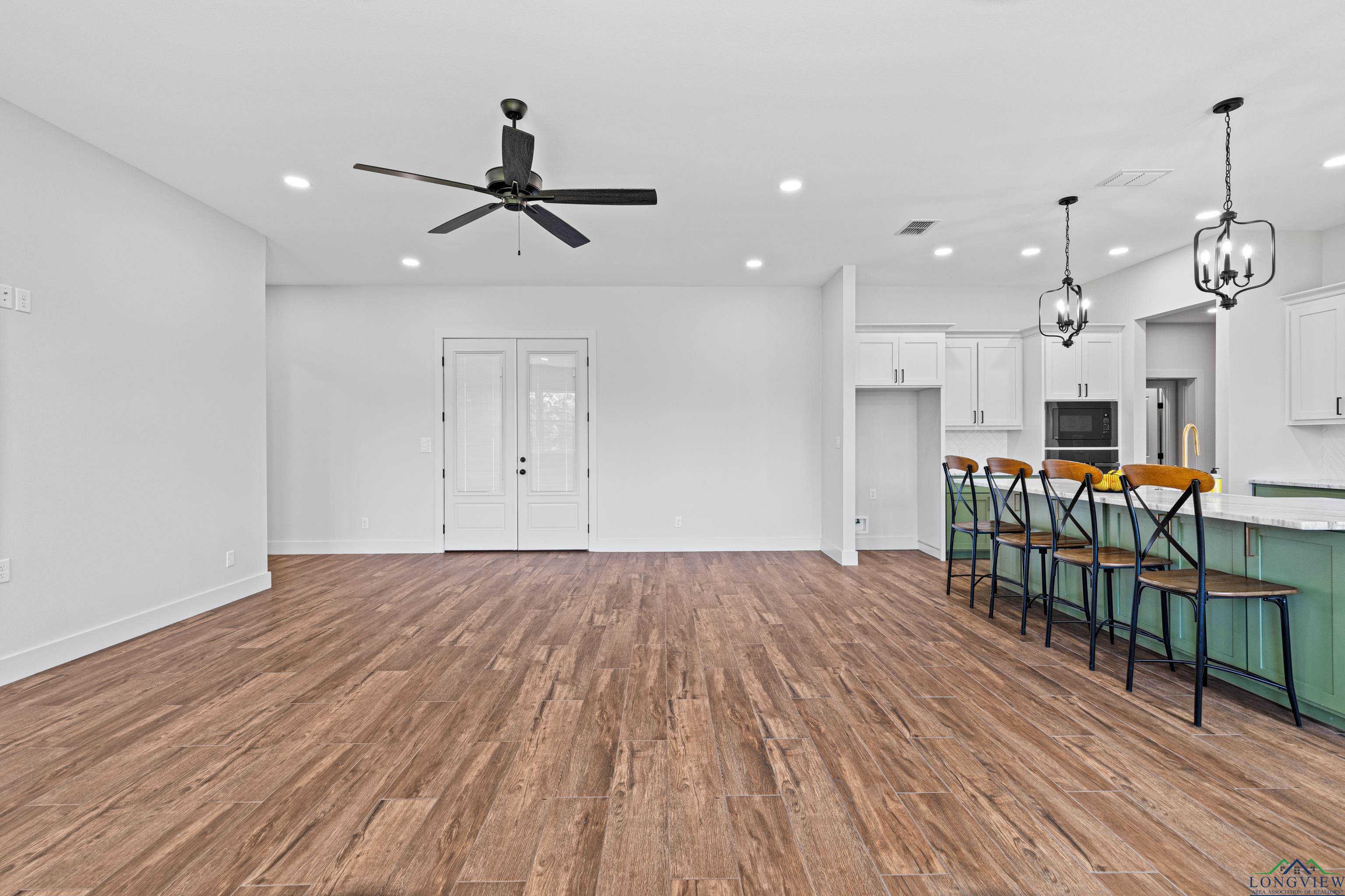Diana, Texas, 75640, United States, 4 Bedrooms Bedrooms, ,3 BathroomsBathrooms,Residential,For Sale,1828034