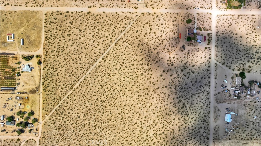 Lucerne Valley, California, 92356, United States, 6 Bedrooms Bedrooms, ,5 BathroomsBathrooms,Residential,For Sale,1986266