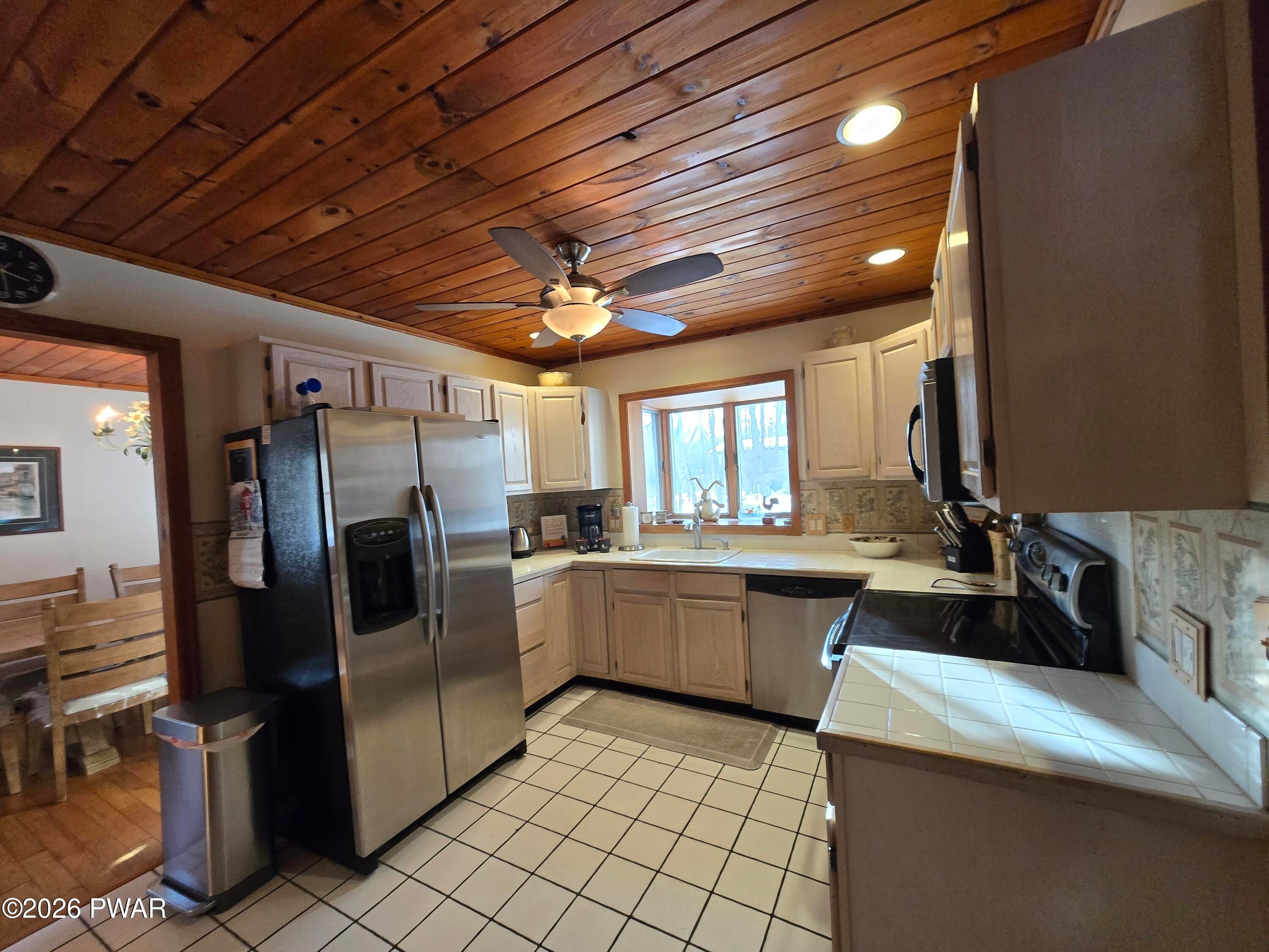 Lords Valley, Pennsylvania, 18428, United States, 4 Bedrooms Bedrooms, ,3 BathroomsBathrooms,Residential,For Sale,2020252