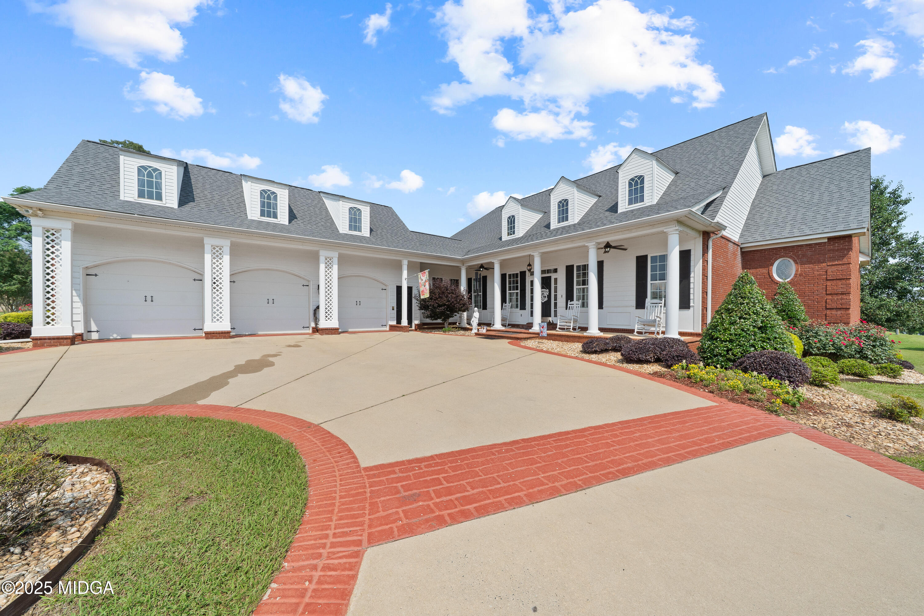 Macon, Georgia, 31220, United States, 5 Bedrooms Bedrooms, ,5 BathroomsBathrooms,Residential,For Sale,1850155