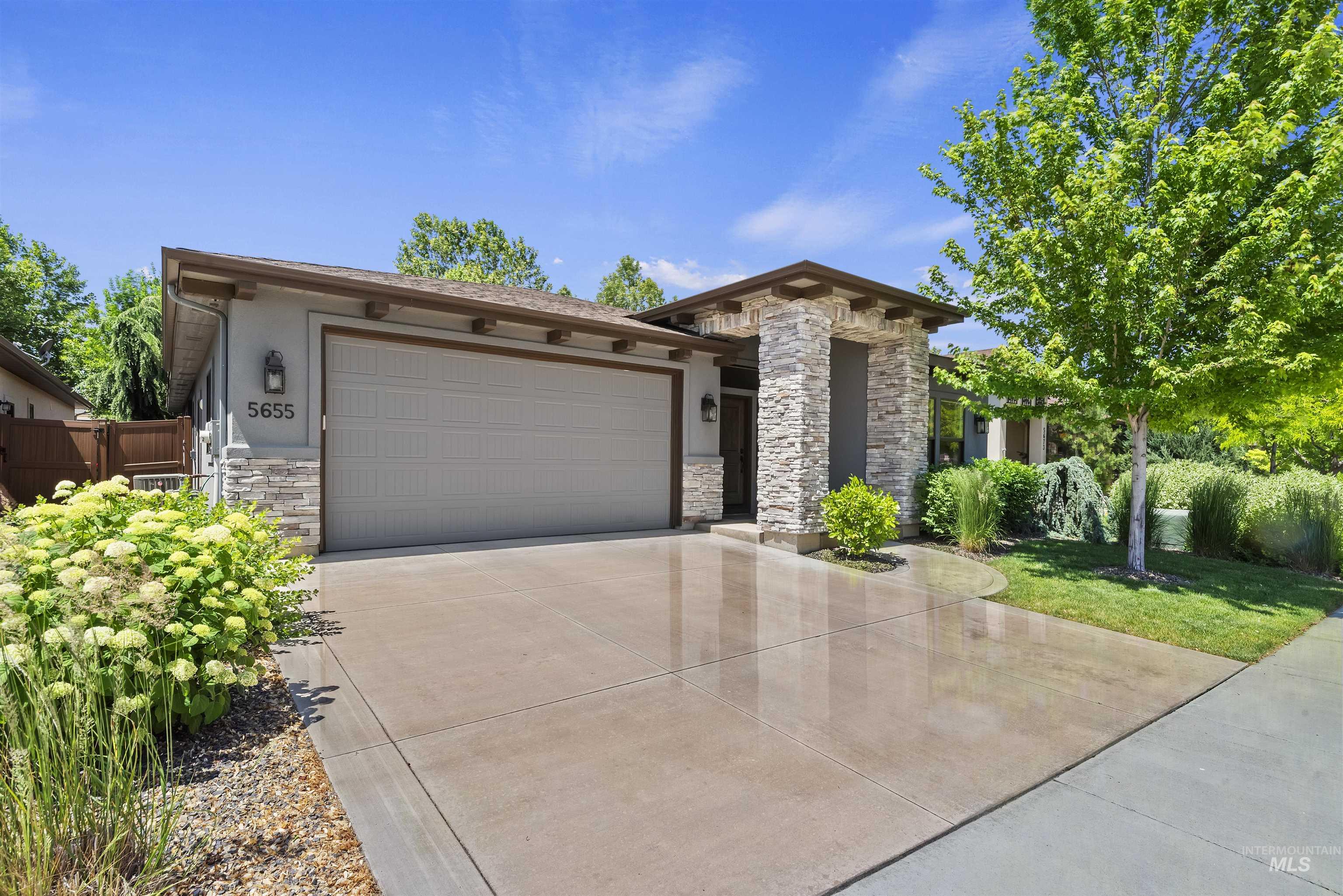 Meridian, Idaho, 83646, United States, 3 Bedrooms Bedrooms, ,2 BathroomsBathrooms,Residential,For Sale,1847600