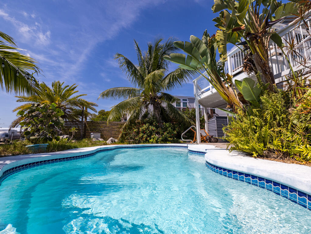 Big Coppitt, Florida, 33040, United States, 2 Bedrooms Bedrooms, ,2 BathroomsBathrooms,Residential,For Sale,1990333