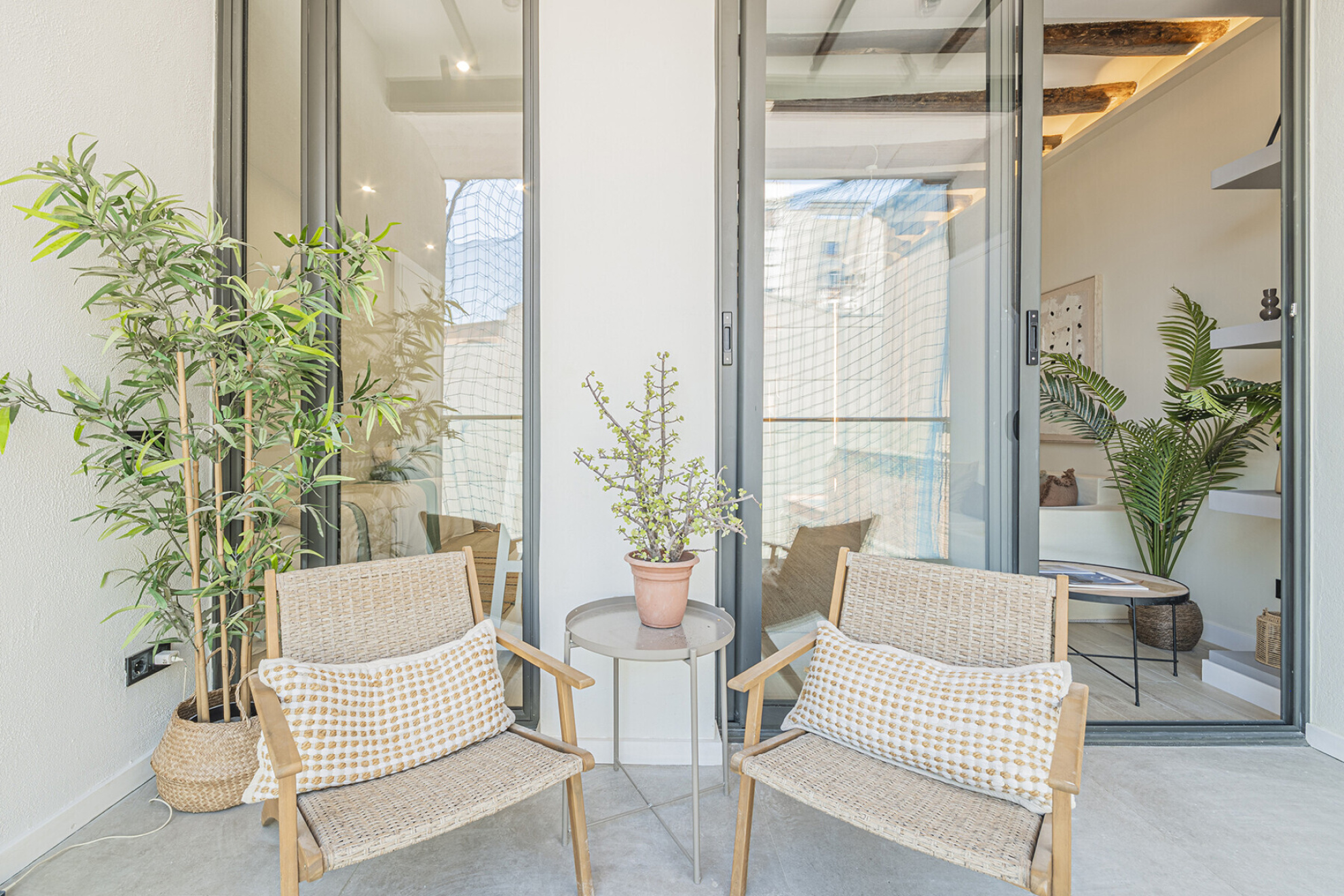  Apartment in a fully renovated building with a terrace in Marià Aguiló - 物件實景