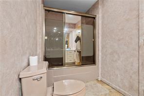 East Greenwich, Rhode Island, 02818, United States, 3 Bedrooms Bedrooms, ,3 BathroomsBathrooms,Residential,For Sale,1920321