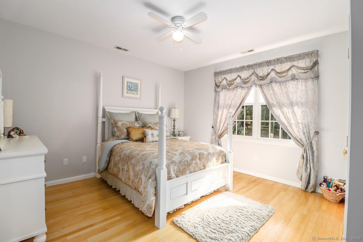Bridgewater, Connecticut, 06752, United States, 4 Bedrooms Bedrooms, ,6 BathroomsBathrooms,Residential,For Sale,1850308