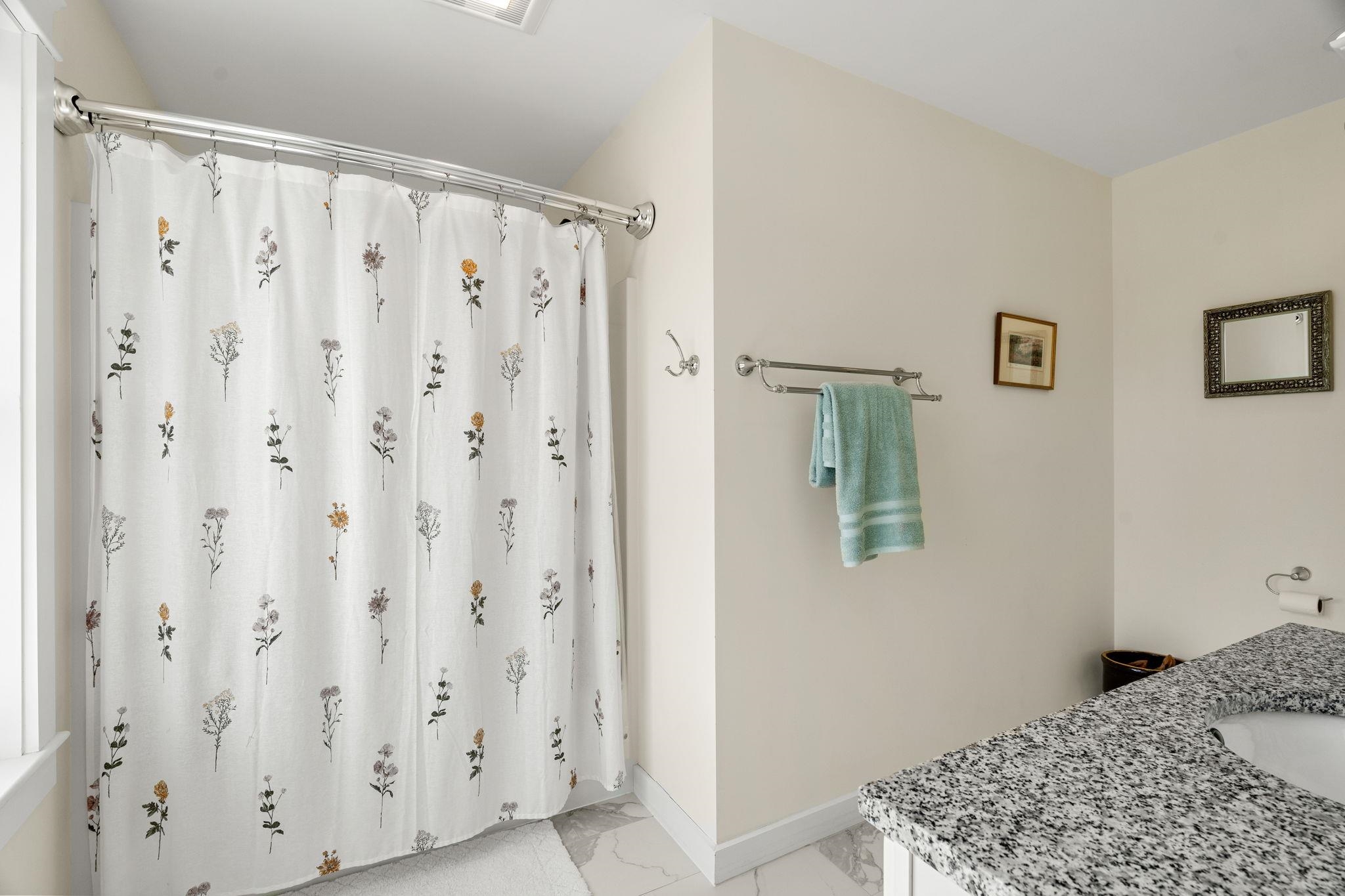 Rochester, New Hampshire, 03867, United States, 3 Bedrooms Bedrooms, ,3 BathroomsBathrooms,Residential,For Sale,1942265
