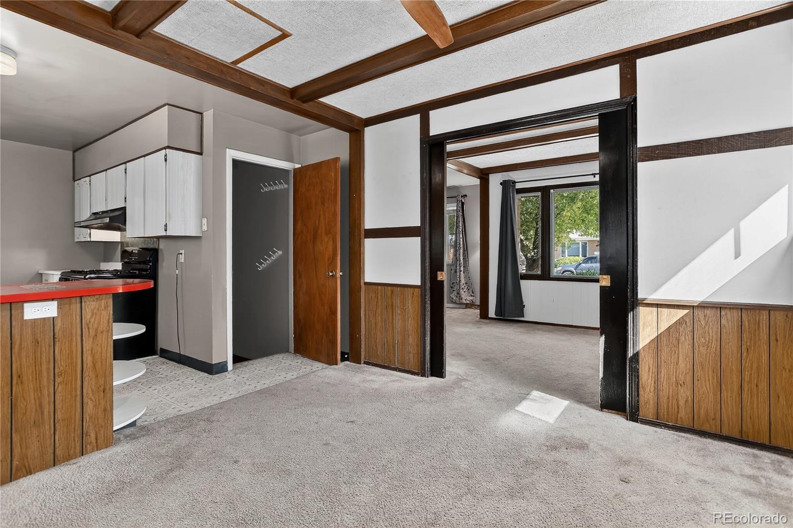 Arvada, Colorado, 80004, United States, 3 Bedrooms Bedrooms, ,1 BathroomBathrooms,Residential,For Sale,1960914